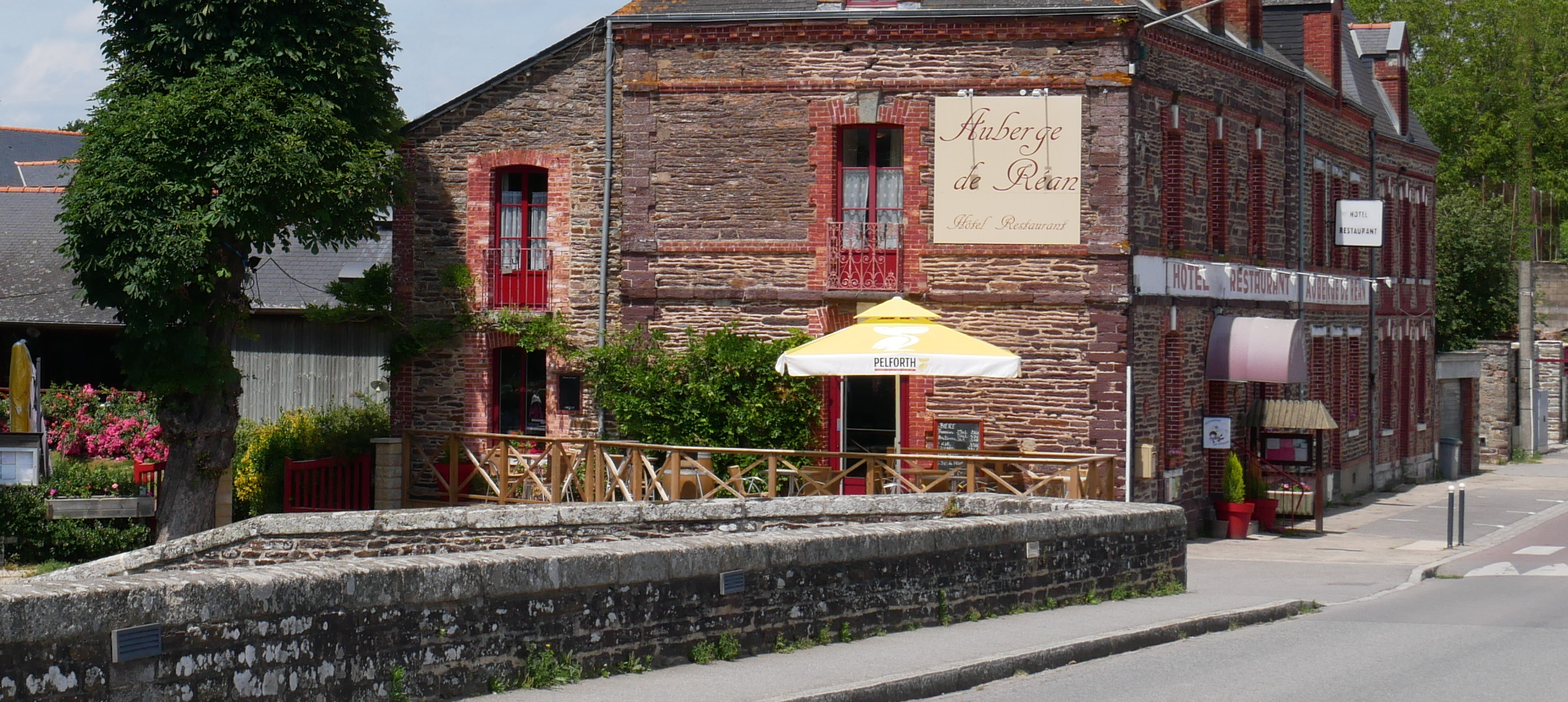 hotelpresderennes30 Auberge de Réan Hôtel Restaurant à PontRéan hotelpresderennes30 Auberge de Réan Hôtel Restaurant à PontRéan